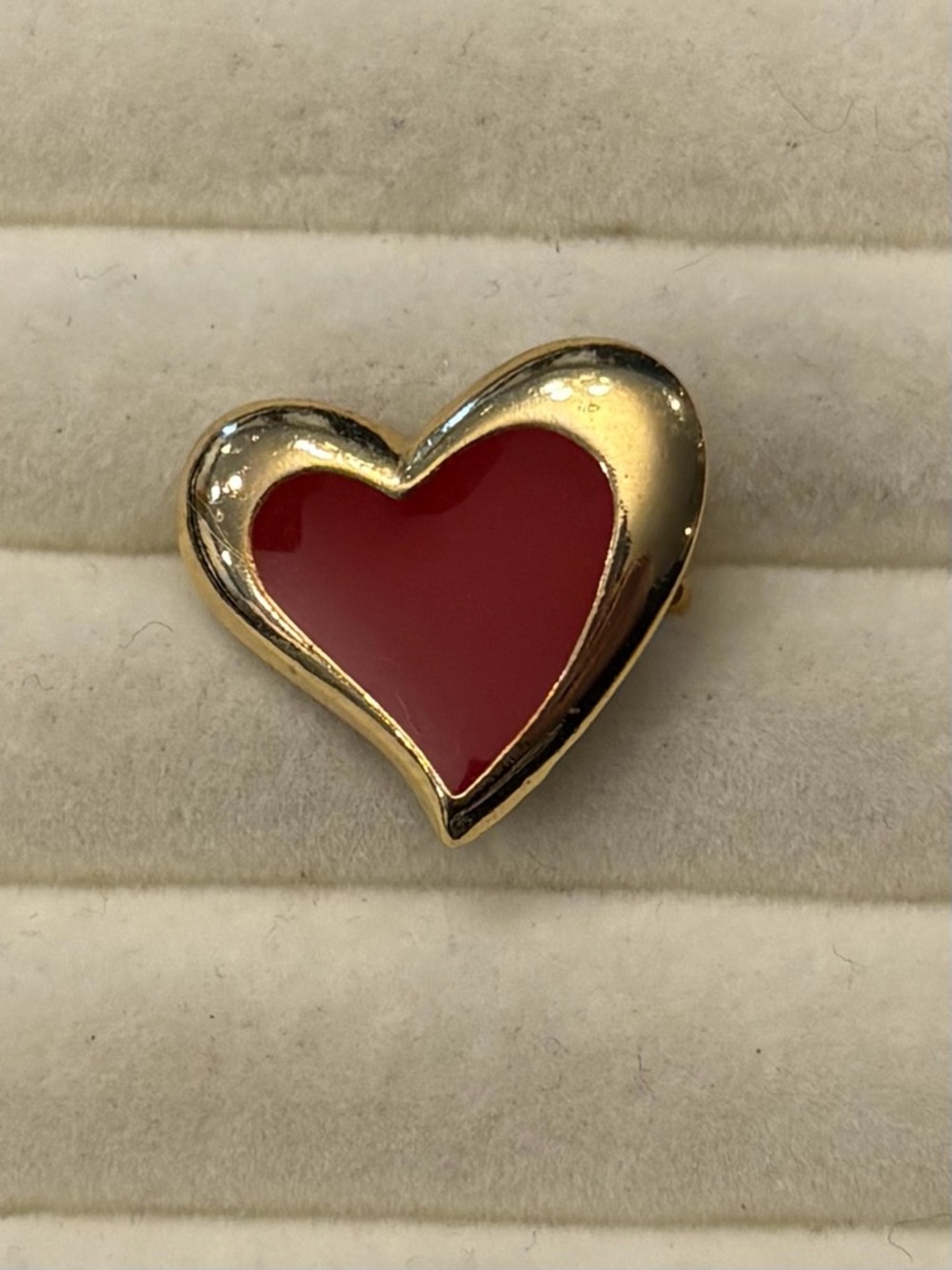 Shiny Red & Gold Tone Heart Brooch‎ Pin Love Wedding Romance